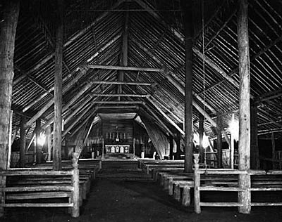 Maisin Church interior